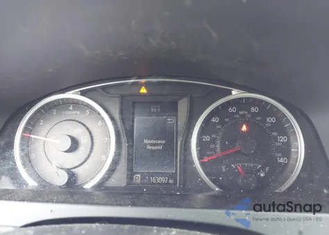 2017 Toyota Camry Se z USA, uszkodzony, nr VIN 4T1BF1FK3HU814326